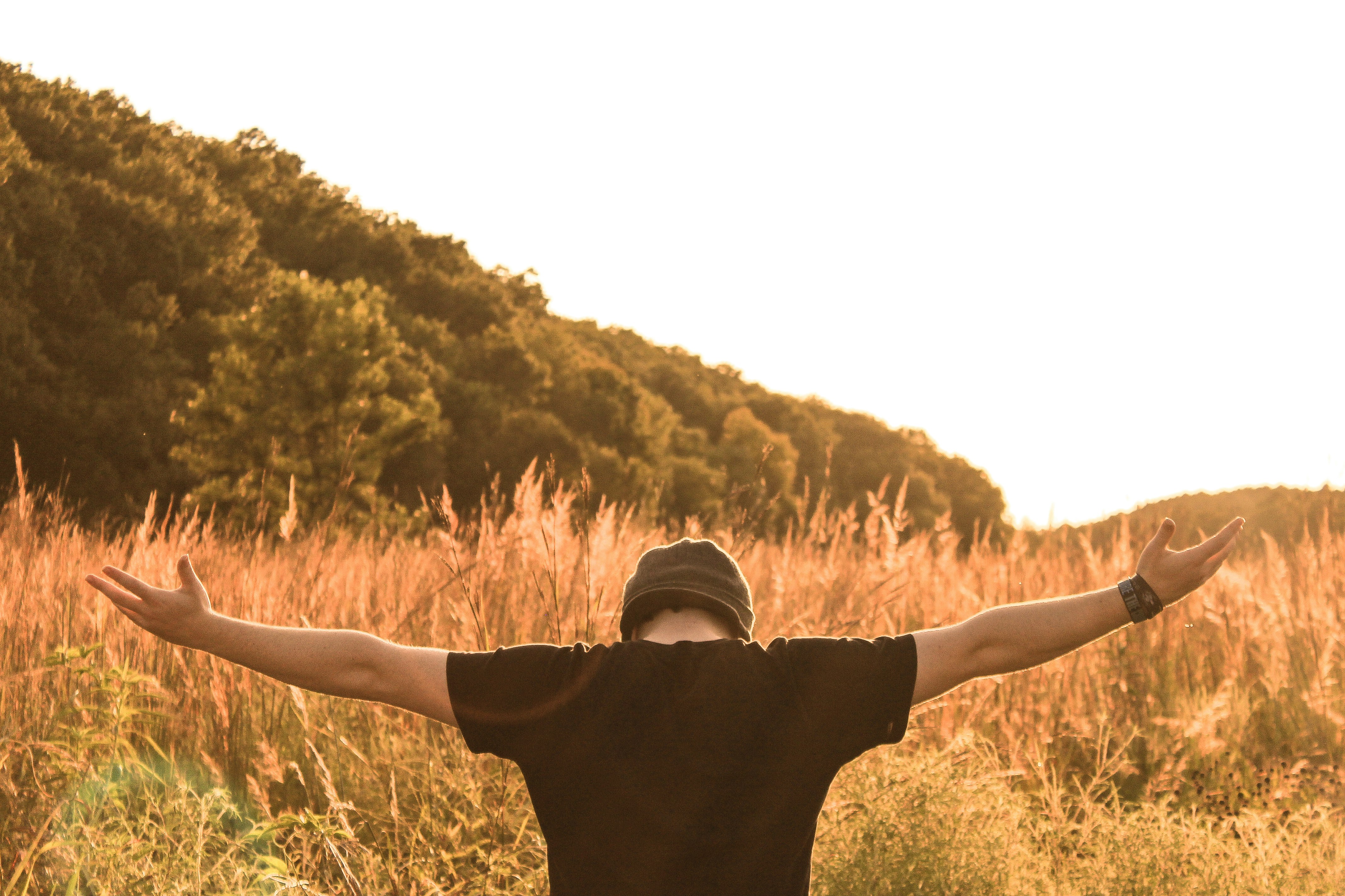 A man offering worship to God